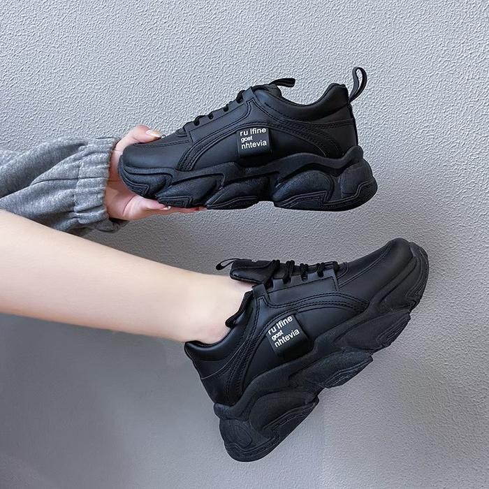 Avanceid 1851 Sepatu Sneakers Wanita Sekolah Olahraga Sport Hitam Karet Casual Shoes Putih