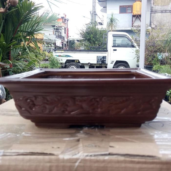 POT KERAMIK BONSAI PERSEGI BERMOTIF TIMBUL