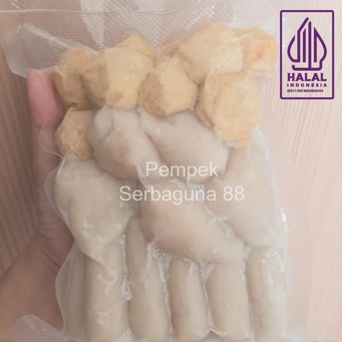 

New Pempek Palembang / Mpek Mpek Ikan Tenggiri isi 30 pcs