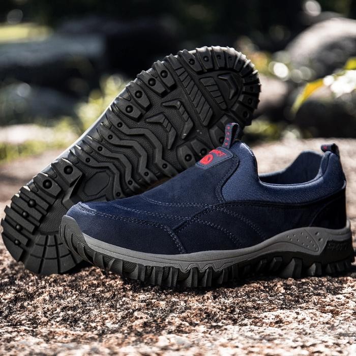 Sepatu Hiking Pria Mendaki Gunung Outdoor Olahraga Tanpa Tali Slip On