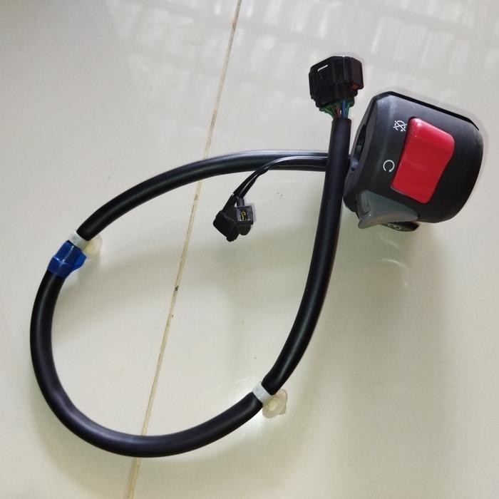 holder kanan pcx 150 hybrid