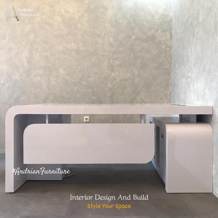 Meja Kerja / Kantor / Direktur L Shape Nimalis Modern Luxury Hpl