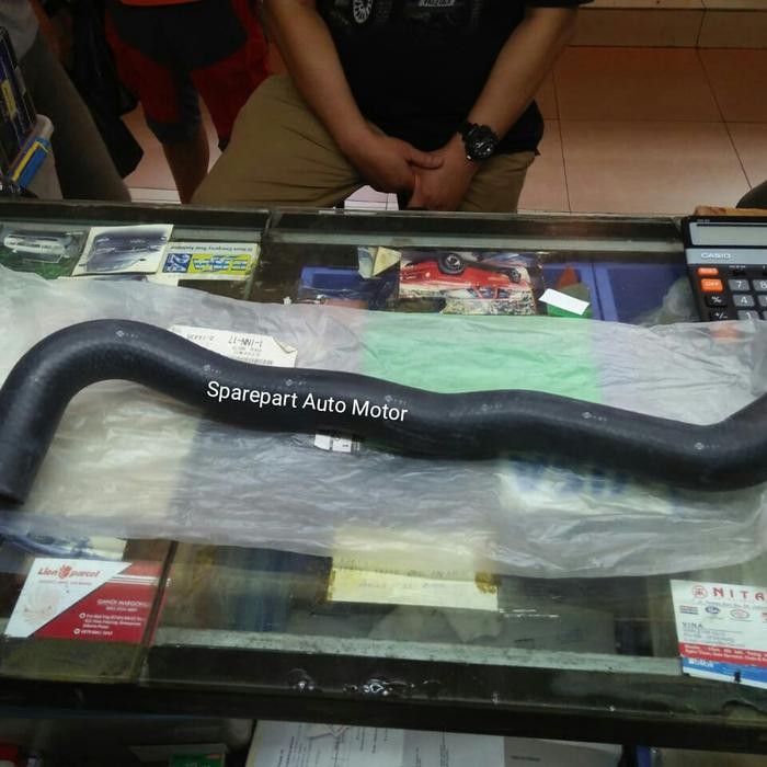 Nissan Patrol Y60 Tb42 Selang Radiator Atas Original