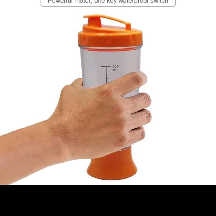 Botol Pengaduk Minuman / Gym Bottle Shaker Bottle / Blender Portable Mixer
