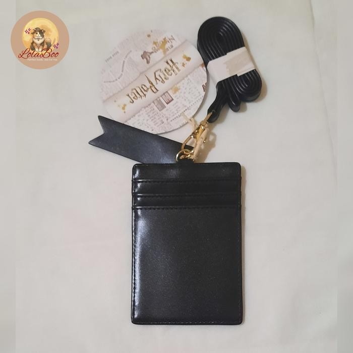 

MINISO HARRY POTTER HUFFLEPUFF CARD HOLDER WITH LANYARD