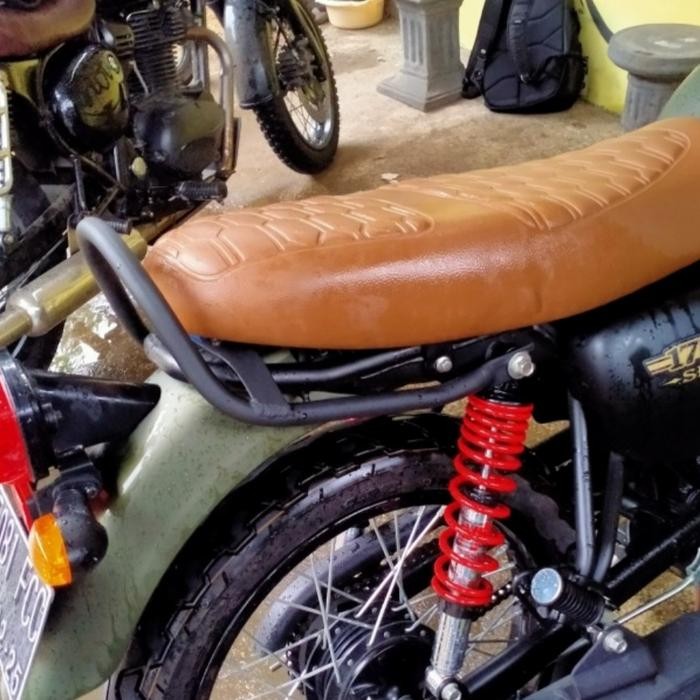 Behel Belakang Kawasaki W175, Kawasaki W175 Se