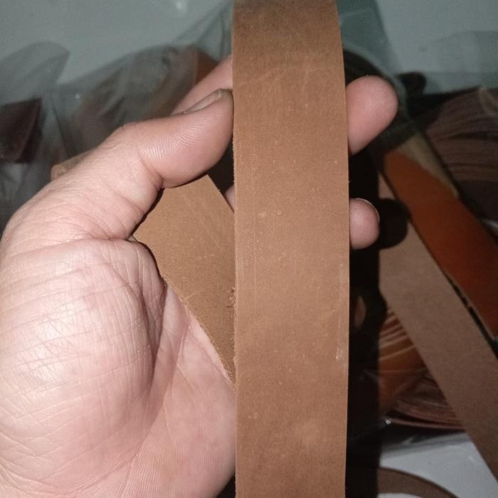 

TALI BAHAN KULIT SAPI CH COKLAT PANJANG 100cm lebar 3 Cm