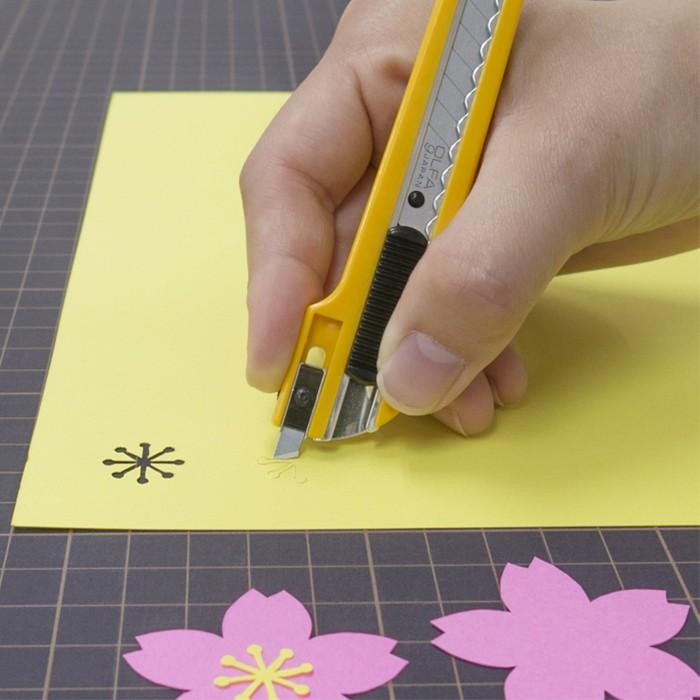 

PISAU CUTTER 9MM A-3 OLFA SNAP OFF BLADE KNIFE KODE 1212