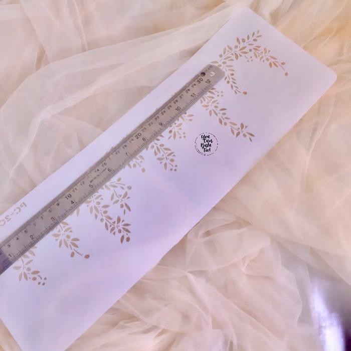 

Hanging Leaves Stencil