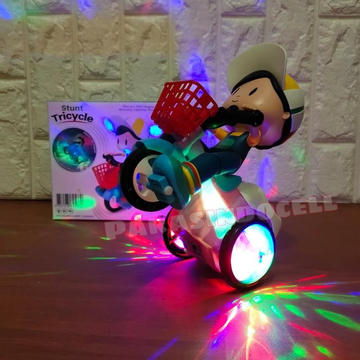 Mainan Stunt Tricycle Light Sound Rotating 360