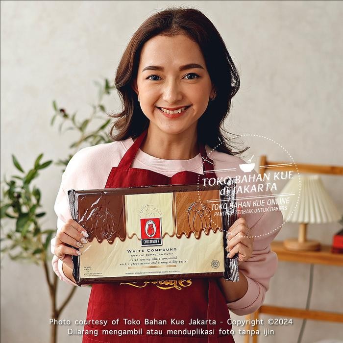 

Ready Tulip White Chocolate Compound 1Kg Coklat Tulip Batang Cokelat Putih Baking