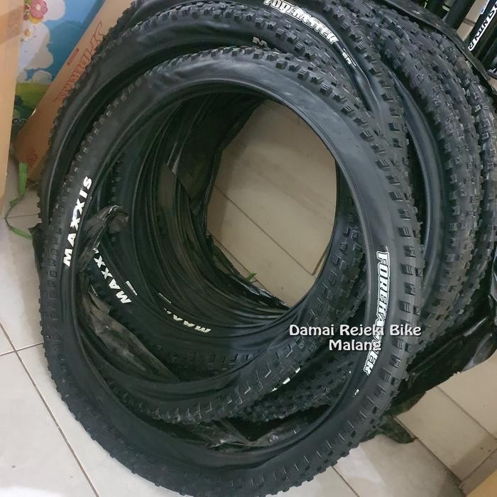 Ban Luar MTB Maxxis Forekaster 27.5x2.35 Wired