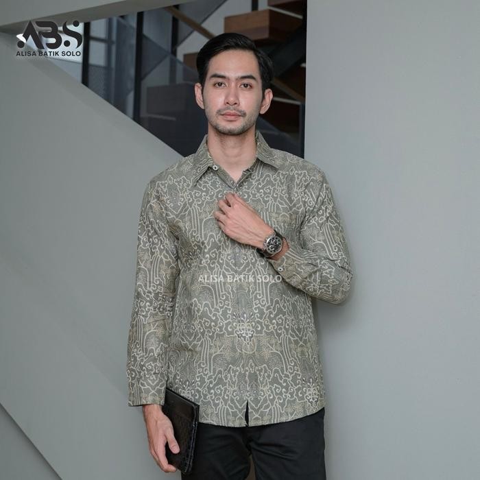 ALISA BATIK SOLO Batik Slimfit Motif Garis Sage Bahan Doby Kemeja Batik Tangan Lengan Panjang Solo