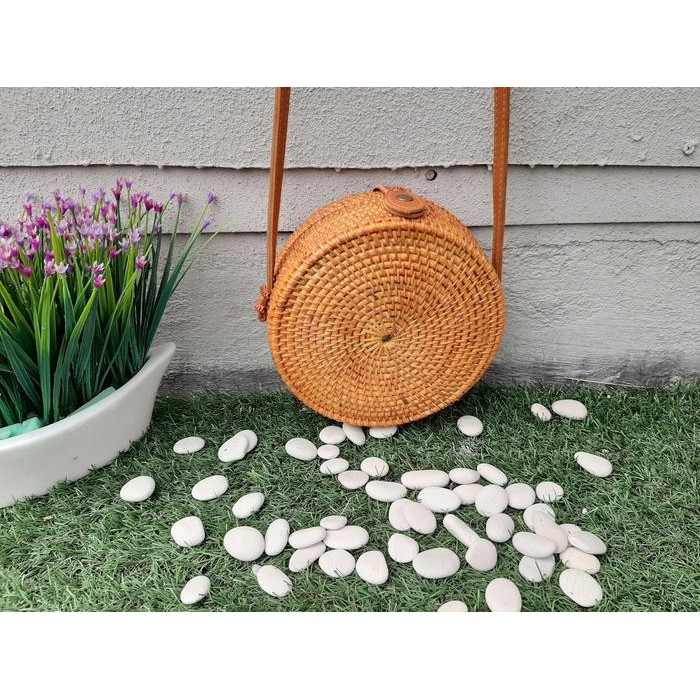 Tas Bulat Asli Rotan Tali Ketak Ukuran 18Cm Bali Lombok Barang Unik