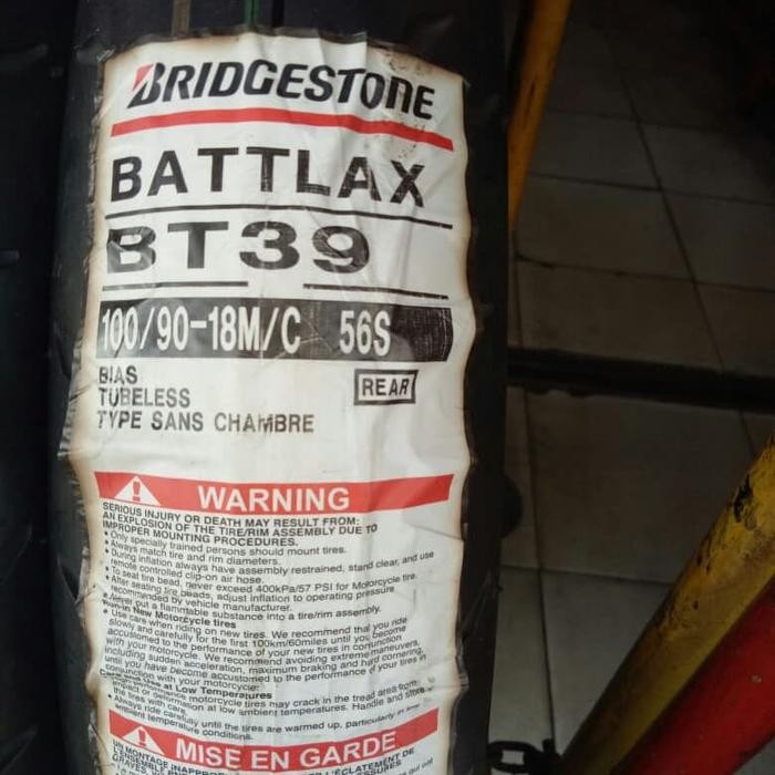 BAN LUAR BATTLAX BT 39 UKURAN 100 /90-18 BATTLAX TUBELESS