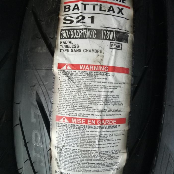 BAN LUAR BATTLAX S21 UK 190/50-17