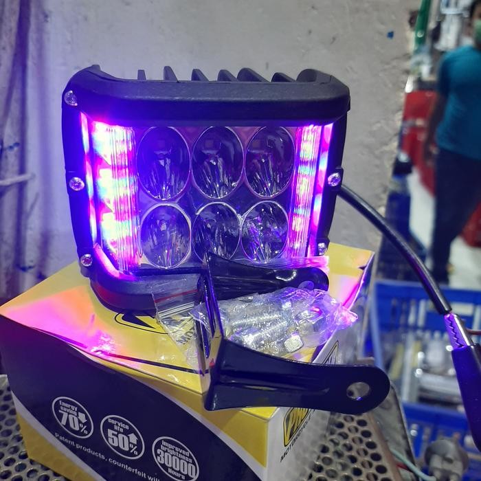 Lampu LED/lampu tembak/lampu sorot 6 LED plus strobo