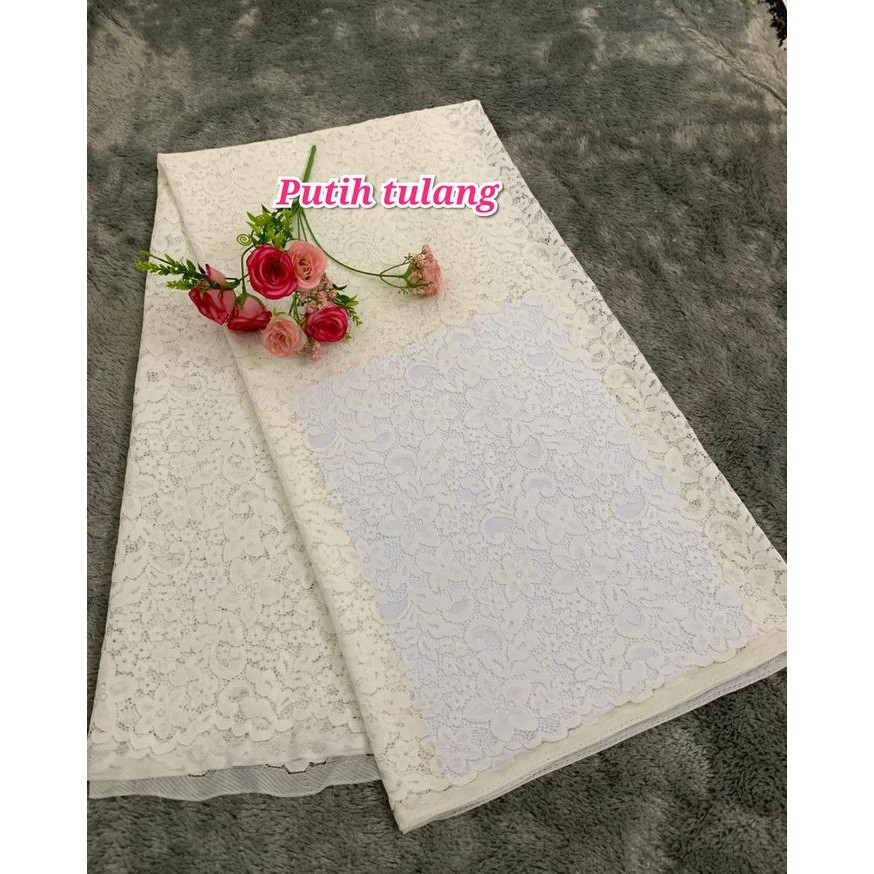 

BRUKAT ITALI KATUN ( PREMIUM ) BROKAT KODE 1144