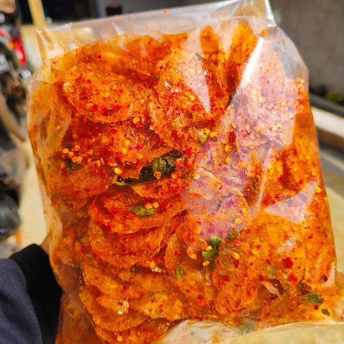 

Kripca Pedas Daun Jeruk 500Gram Kripik