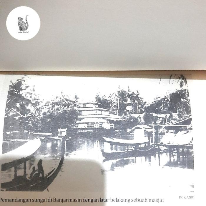 

SALE !!! KESULTANAN BANJARMASIN PADA ABAD KE-19 EKSPANSI PEMERINTAH HINDIA BELANDA DI KALIMANTAN ITA