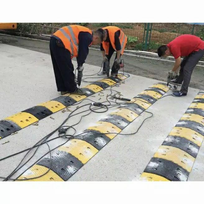 Speed Hump/Polisi Tidur 1M Tinggi 7Cm