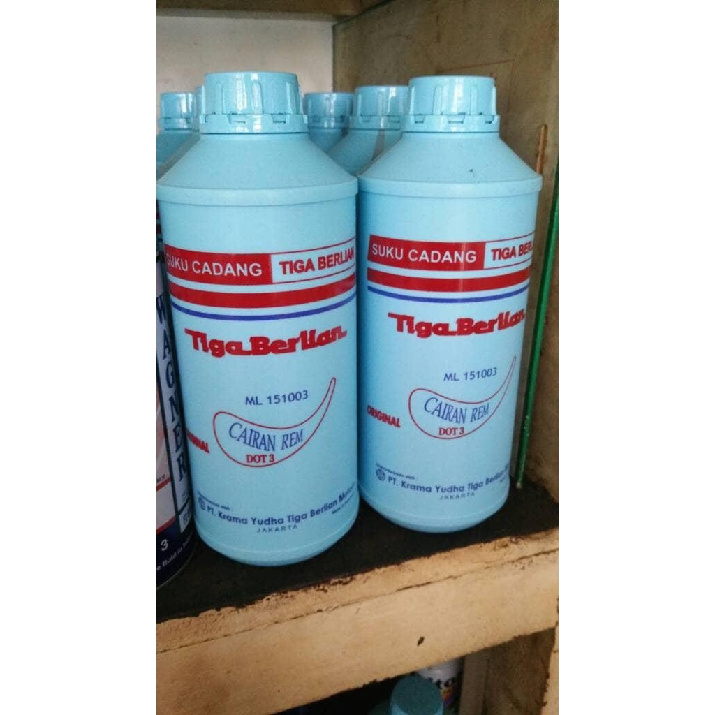 TIGA BERLIAN MINYAK REM DOT3 KEMASAN 1LTR