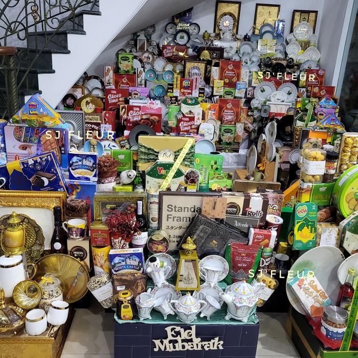 

Paket Dekorasi Lebaran Idul Fitri Hampers Parcel Hadiah Kue Kering 109