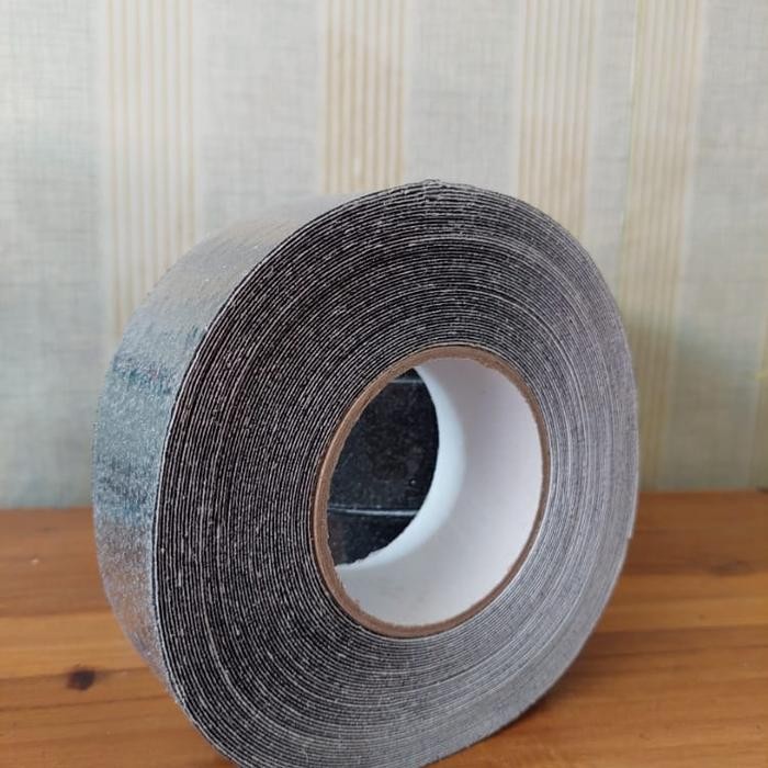 

Terbaru! Lakban Anti Slip-Safety Walk Isolasi Tangga Anti Licin Kualitas 3M