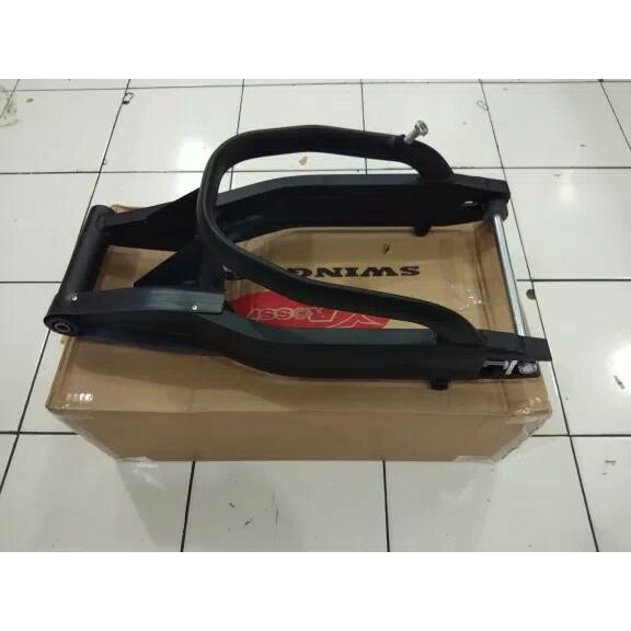 SWING ARM V ROSSI VIXION NEW MODEL R 15 TAPAK LEBAR