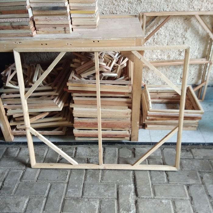 

Spanram/Frame Rangka Kayu Ukuran 100 X 150 X 3Cm Kayu Pinus