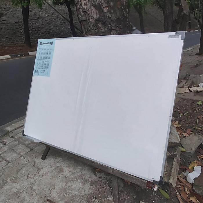 

New white board gantung 80 x 120 cm