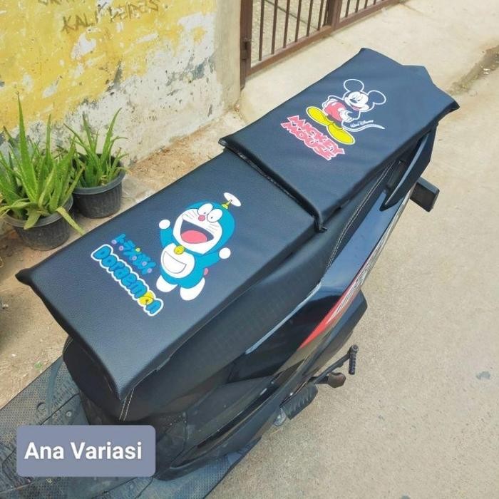 bantal tambahan jok motor premium empuk anti air - bantal mobil/motor busa empuk bantal mudik kode