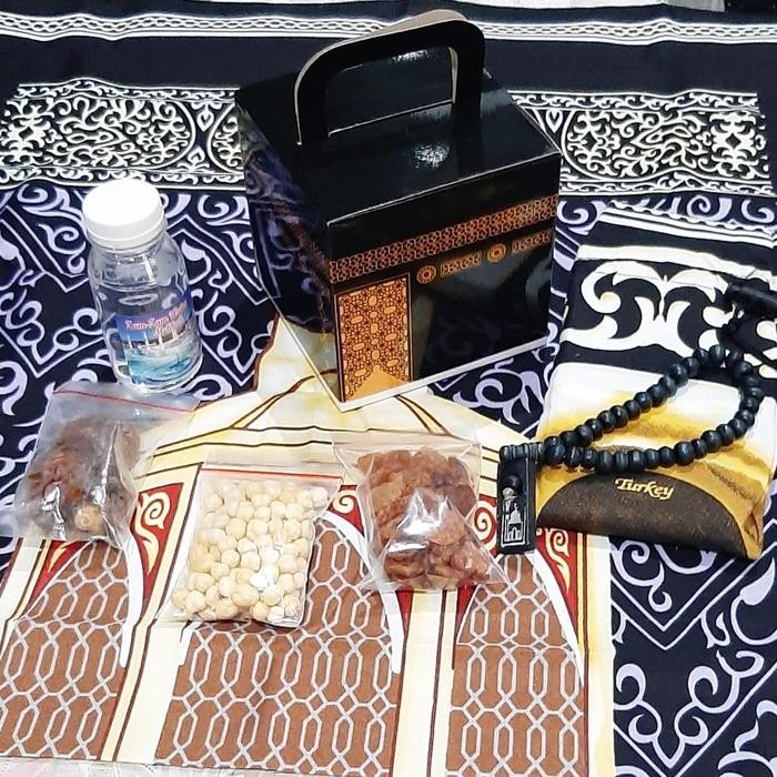 

Baru Paket Oleh-Oleh Umroh Premium