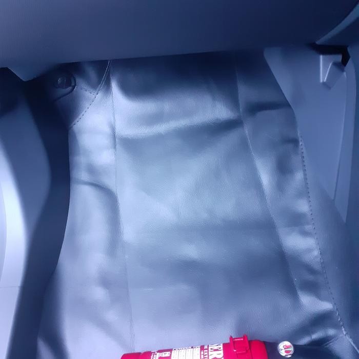 karpet dasar peredam mobil calya/ sigra