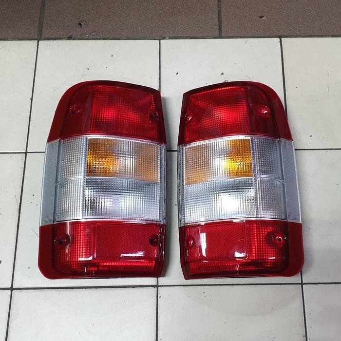 Lampu Belakang Stop Lamp Mitsubishi Kuda Super Exceed