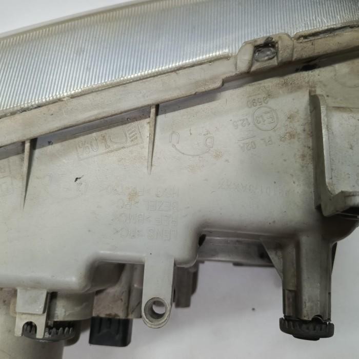 Headlamp Kiri Hyundai Trajet Note 00151 2Nd