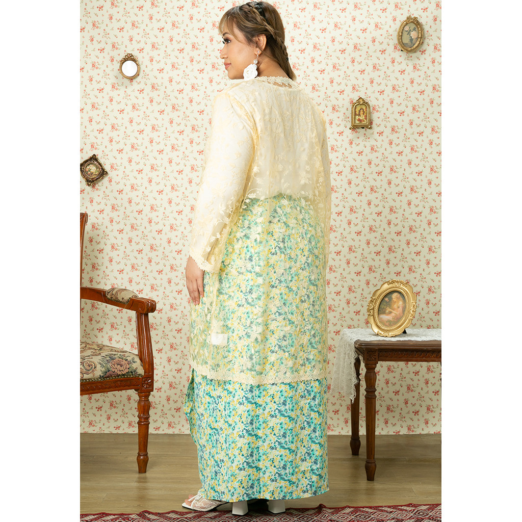 Lubna - AURA PLUS SIZE LONG LACE KEBAYA SET (Wanita) (YELLOW / GREEN)
