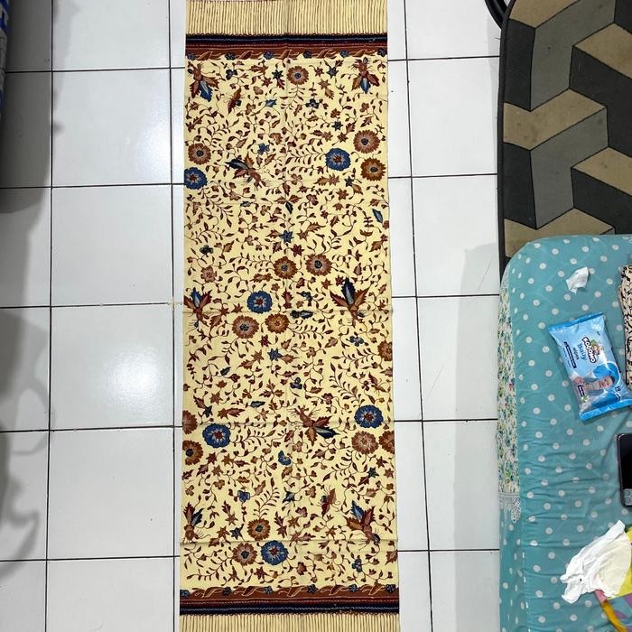 Kain Batik Tulis Lawasan Selendang warna Lasem