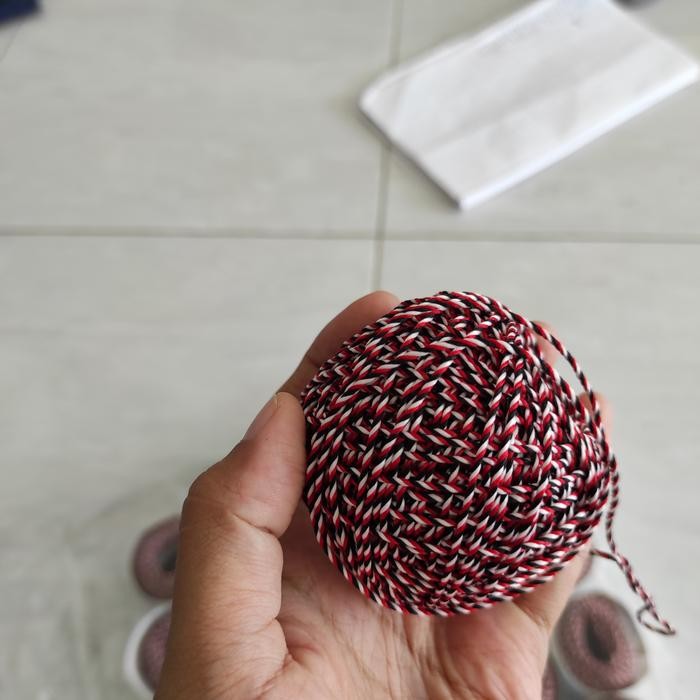 

Benang Tridatu Tali Tri Datu Tridhatu Khas Bali