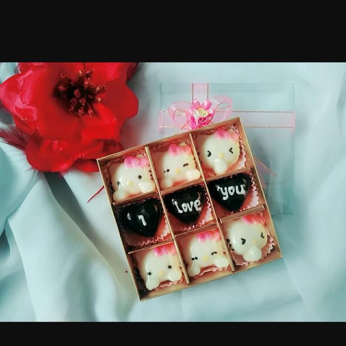 

coklat hello kitty dan love isi 9