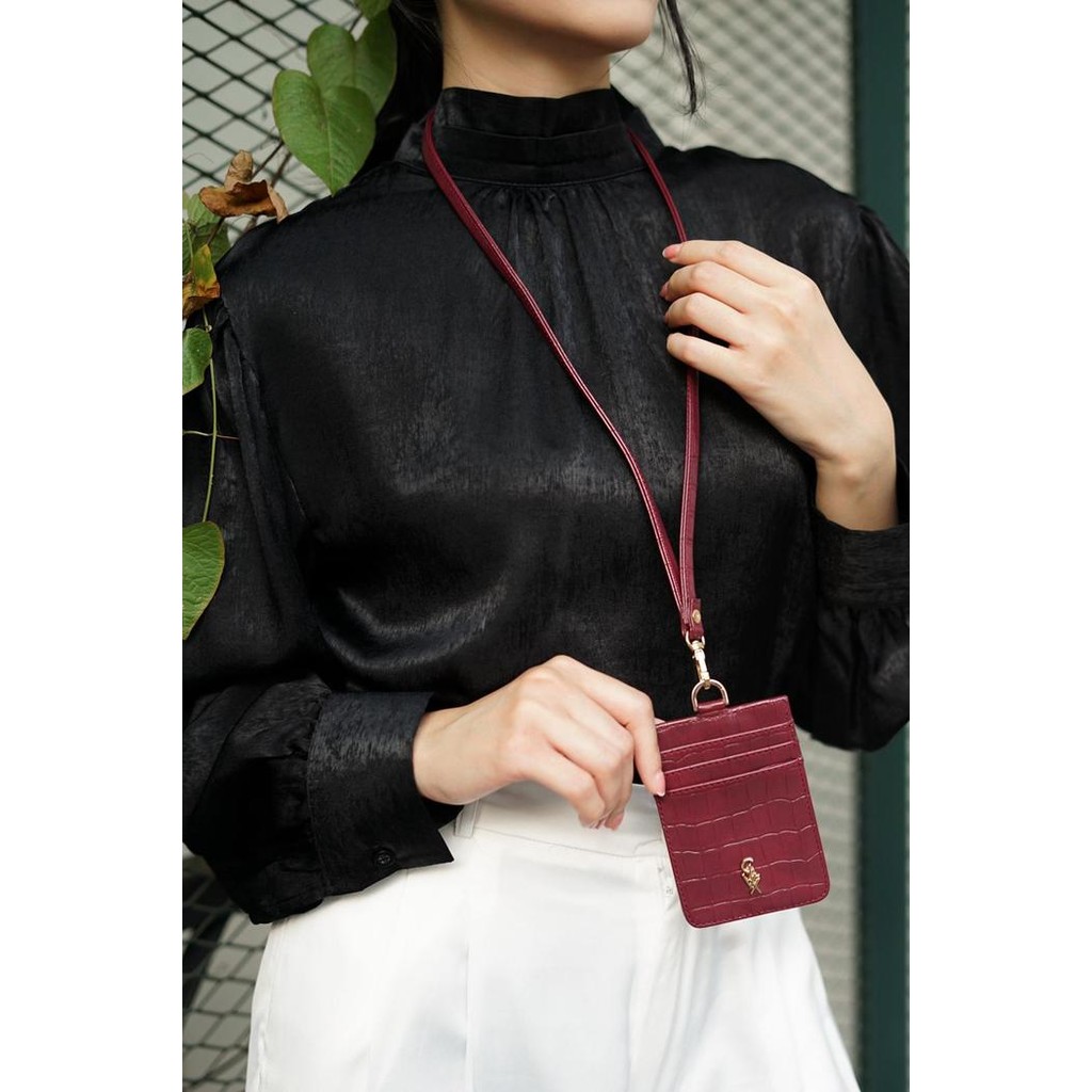 

Ready Cloxvox Id Card Holder Lanyard Kulit Premium