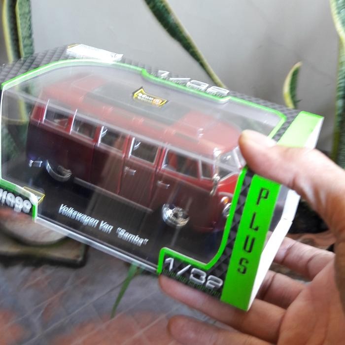 DIECAST BURAGO 1:32 VW SAMBA VAN