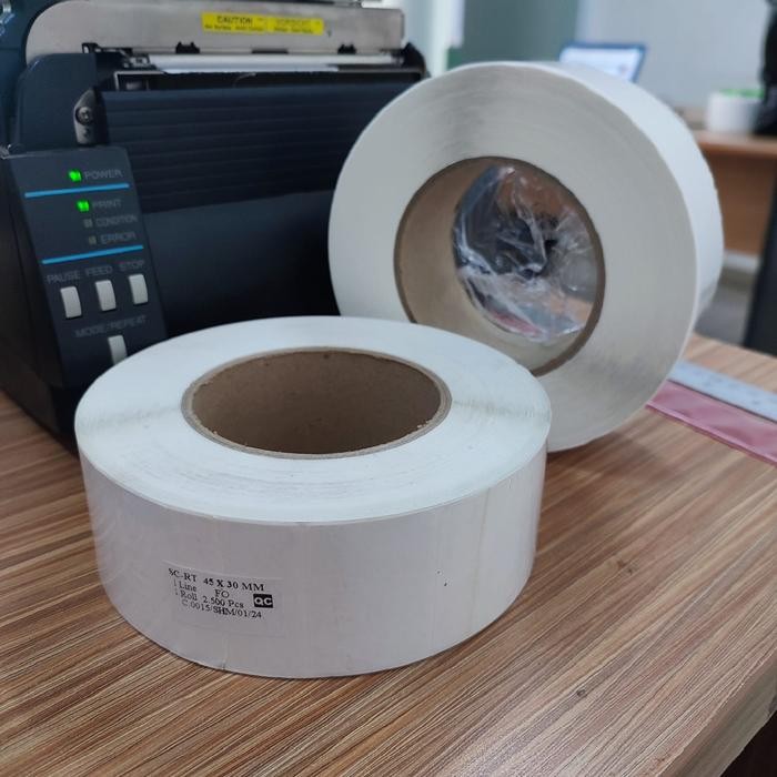 

Pilihan- Label Sticker 45X30 Isi 2500 Semicoated 45 X 30 Core 3 Inch
