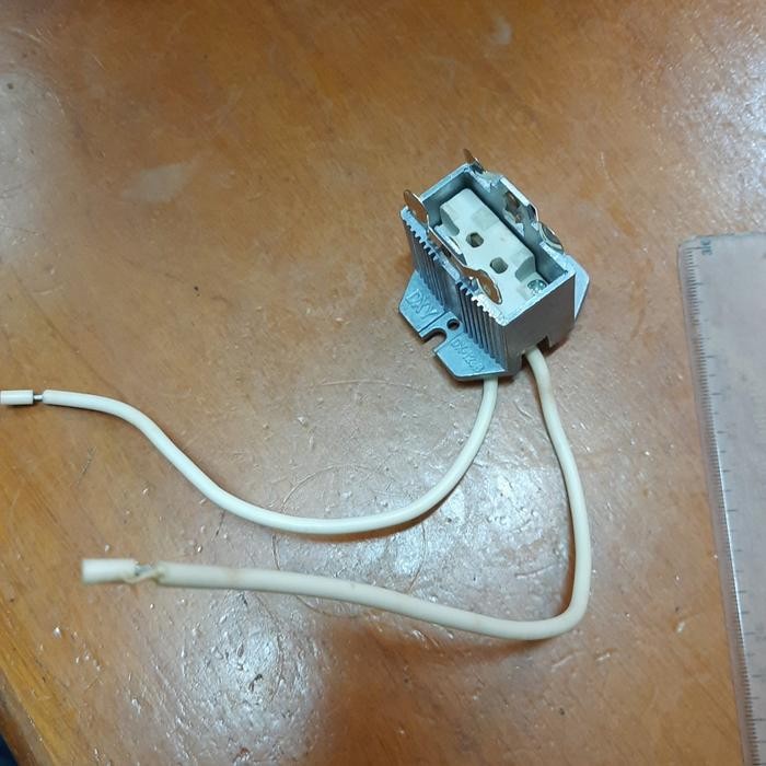 fiting lampu cp70 osram gx9.5