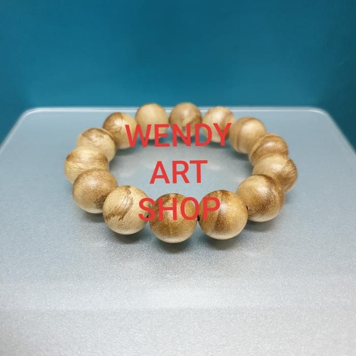 Gelang Kayu Gaharu dari Merauke