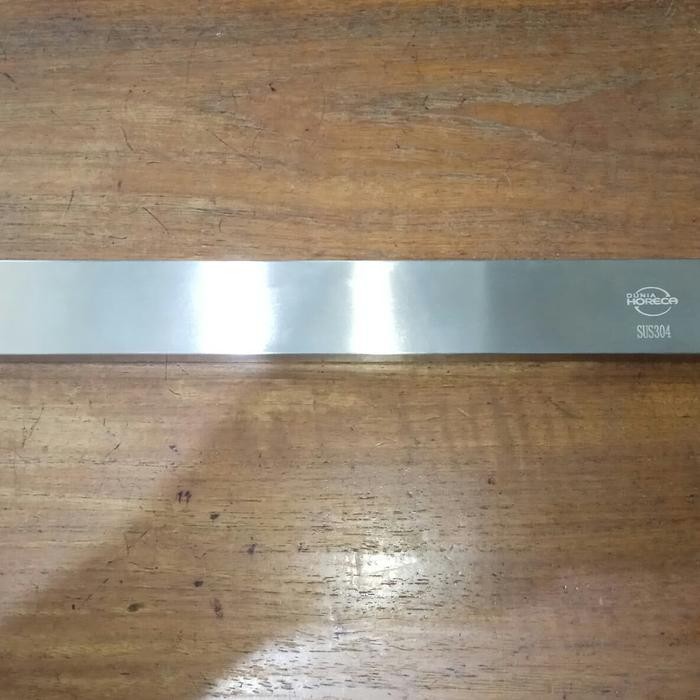 

Magnetic Knife Holder Stainless Steel / Pemegang Pisau Magnet 40 X 4Cm