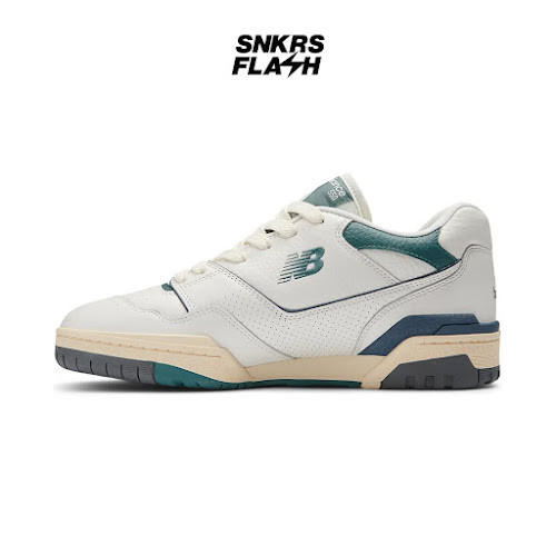 NEW BALANCE 550 White Green Sepatu Sneakers Pria - BB550PTB - Size 43