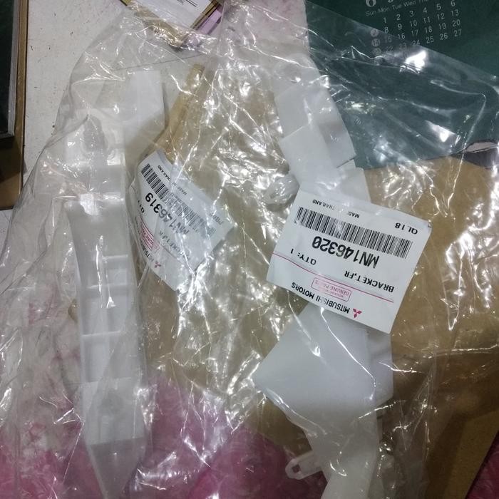 Breket Bemper Depan Pajero Sport 2009-2015