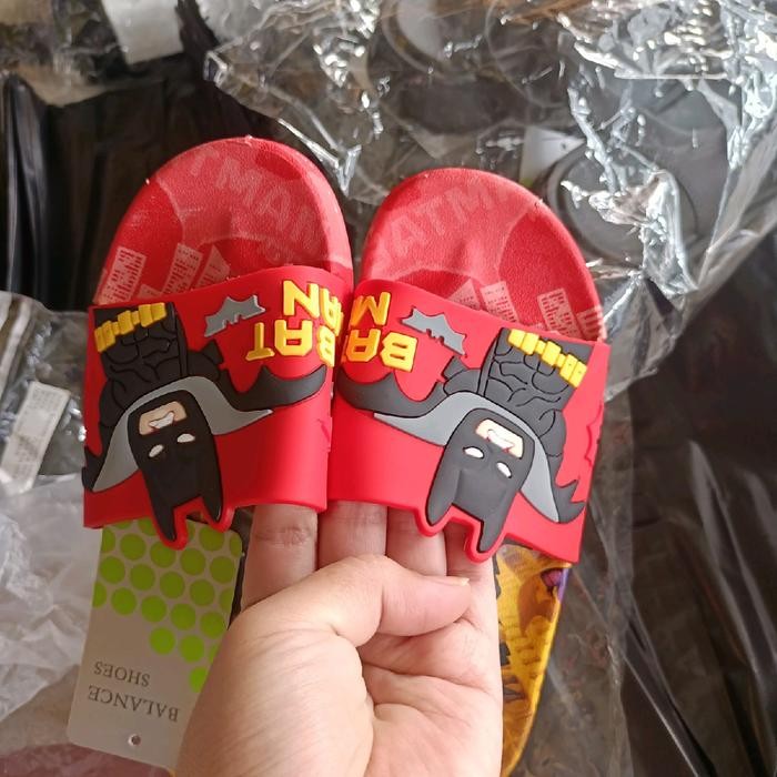 Sandal selop anak karekter Batmand anak laki-laki 6088 24-35/sandal kekinian karakter batman Luar