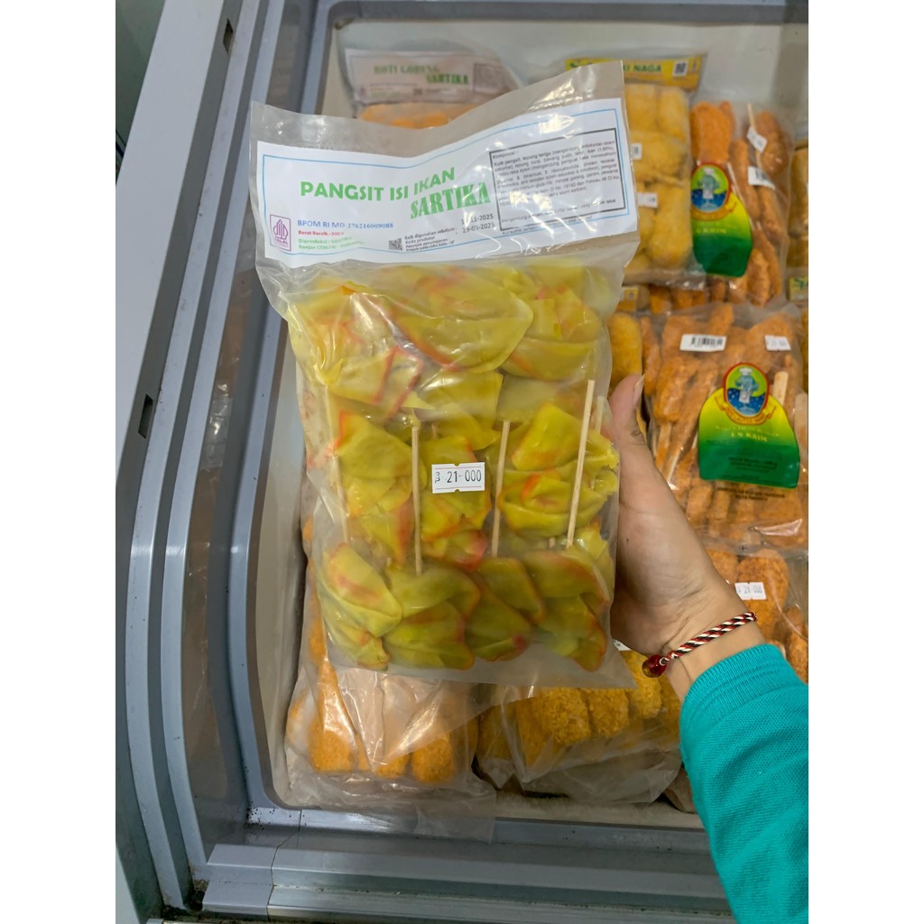 

SARTIKA PANGSIT ISI IKAN 500G